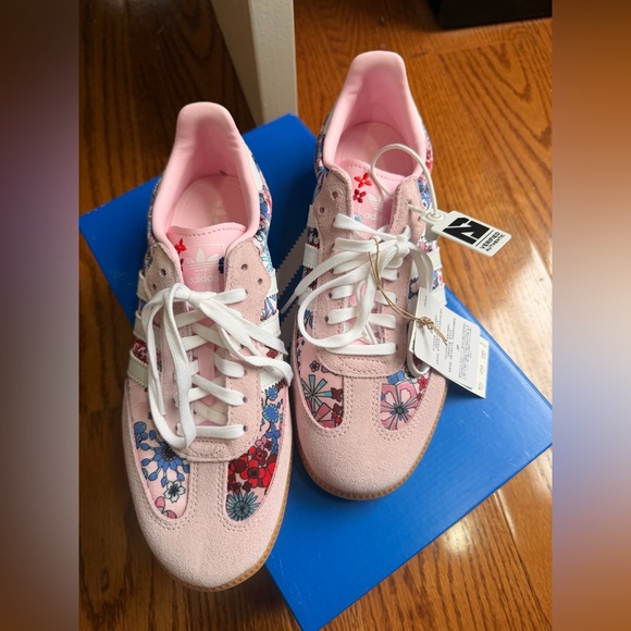 adidas Pink Floral Lace-Up Sneakers - Picture 2 of 9